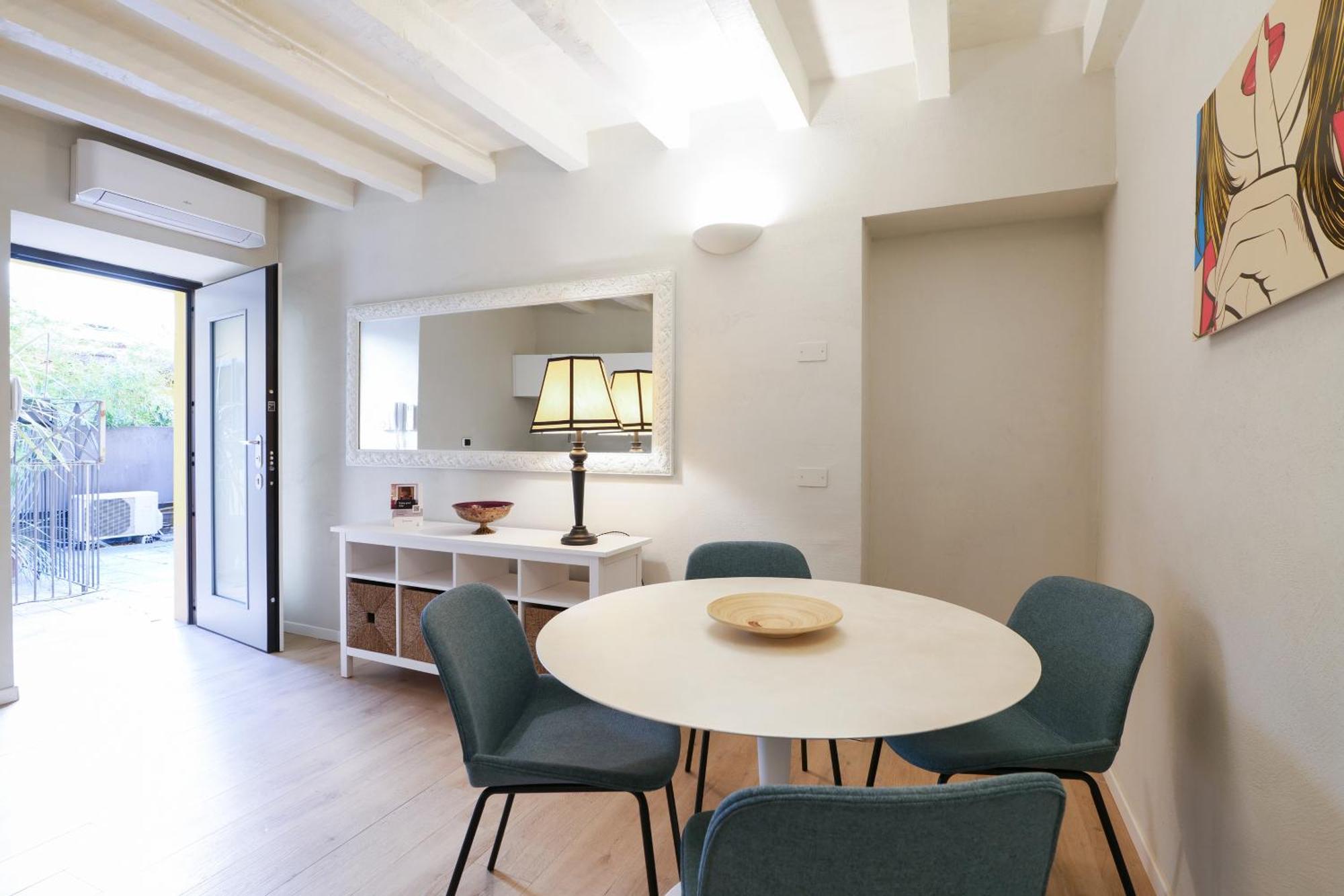 Elegant Rosales Apt. มิลาน ภายนอก รูปภาพ