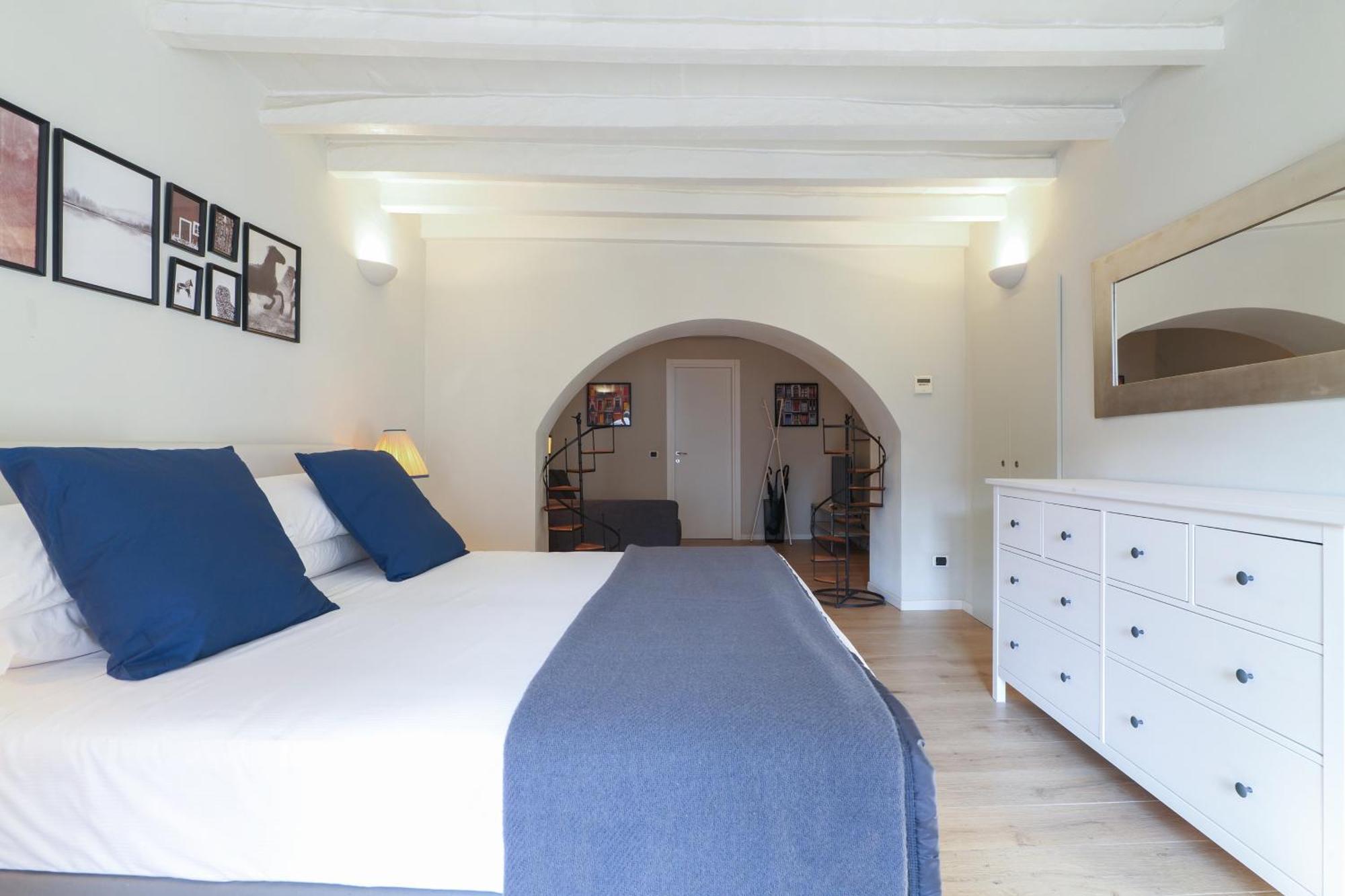 Elegant Rosales Apt. มิลาน ภายนอก รูปภาพ